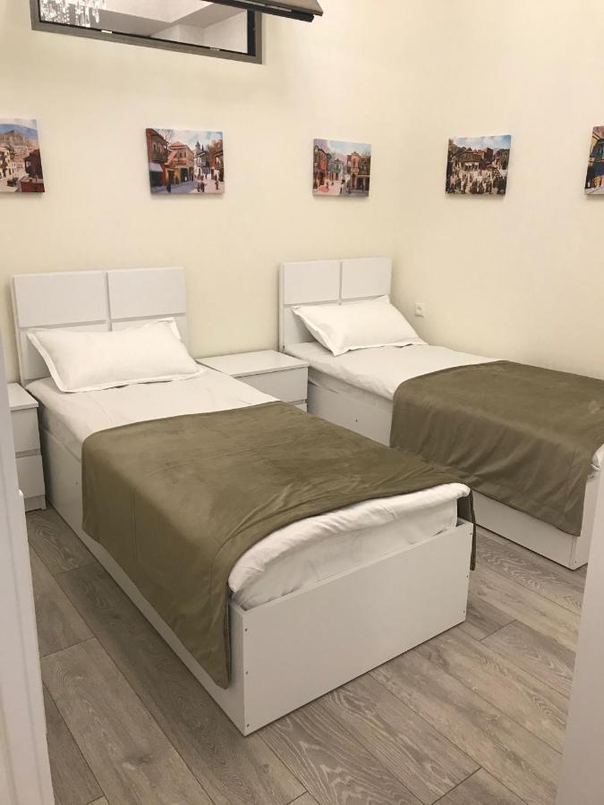 Charm Appartement Tbilisi Buitenkant foto
